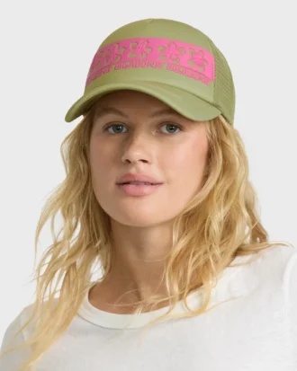 Boné Trucker Across Waves