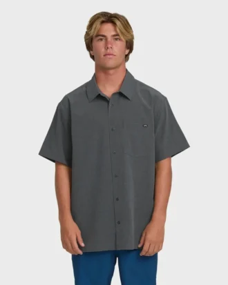 Camisa de shorts em tecido perfurado A/Div Surftrek
