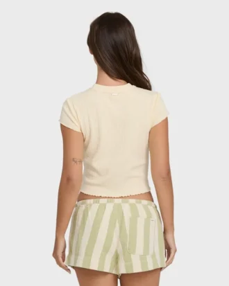 Camiseta de malha de manga curta Shelly Shorts