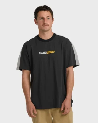 Camiseta de manga corta Spec Iconic Shorts
