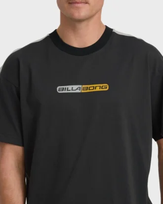 Camiseta de manga corta Spec Iconic Shorts
