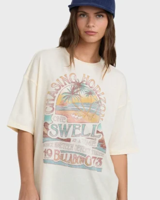 Camiseta de manga corta The Sun Rises Shorts