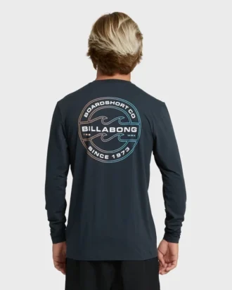 Camiseta de surf de manga comprida com corte largo e tecido oco
