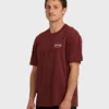 Camiseta Walled de manga curta regular com gola