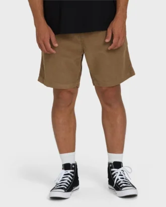Shorts de veludo cotelê Larry Layback 17″
